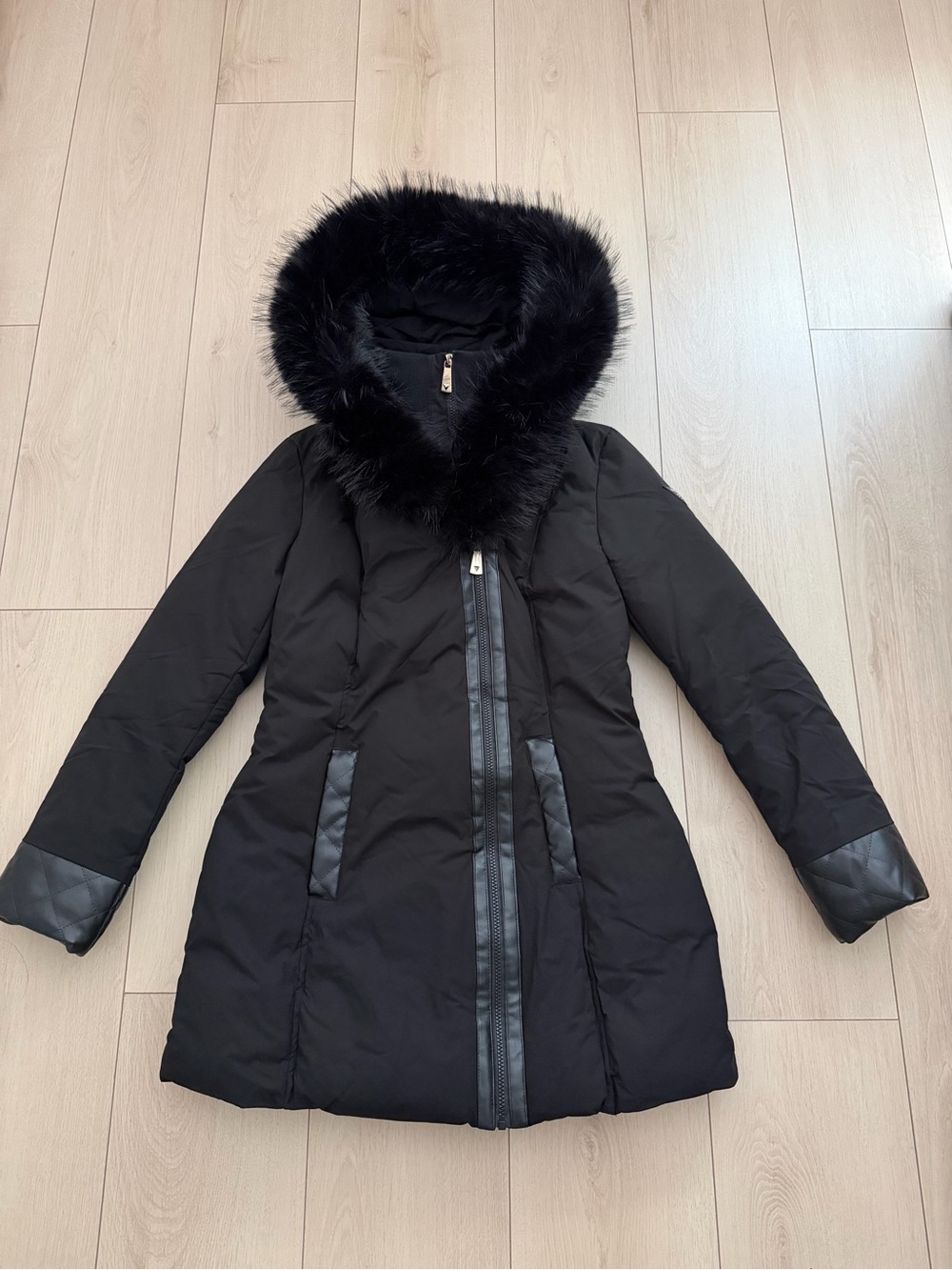 Guess Black Hooded Puffer Coat with Faux Fur Trim